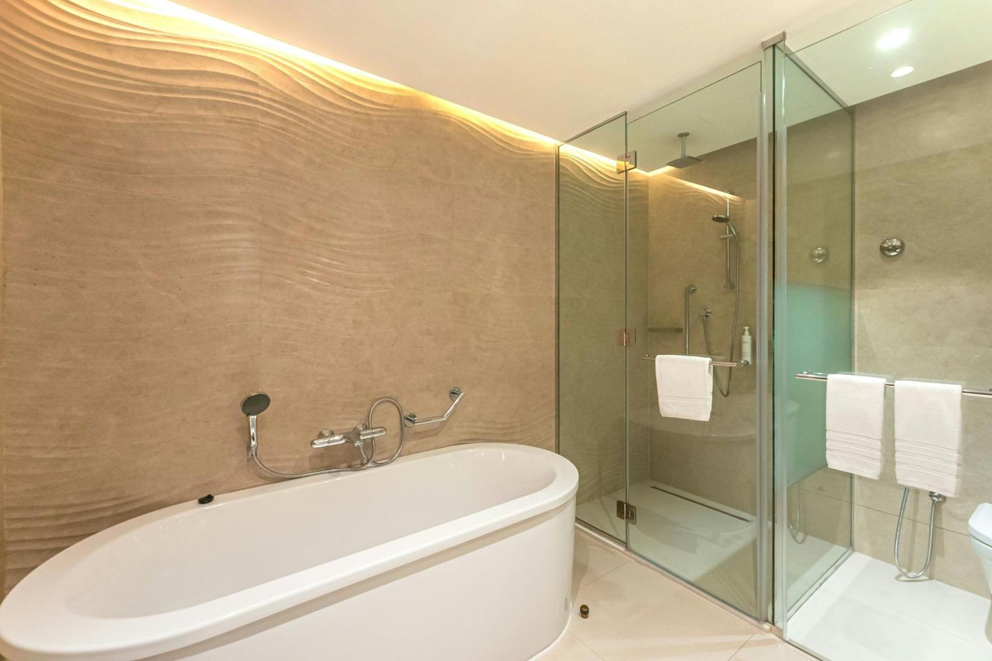 Courtyard By Marriott Dubai, Al Barsha Готель
