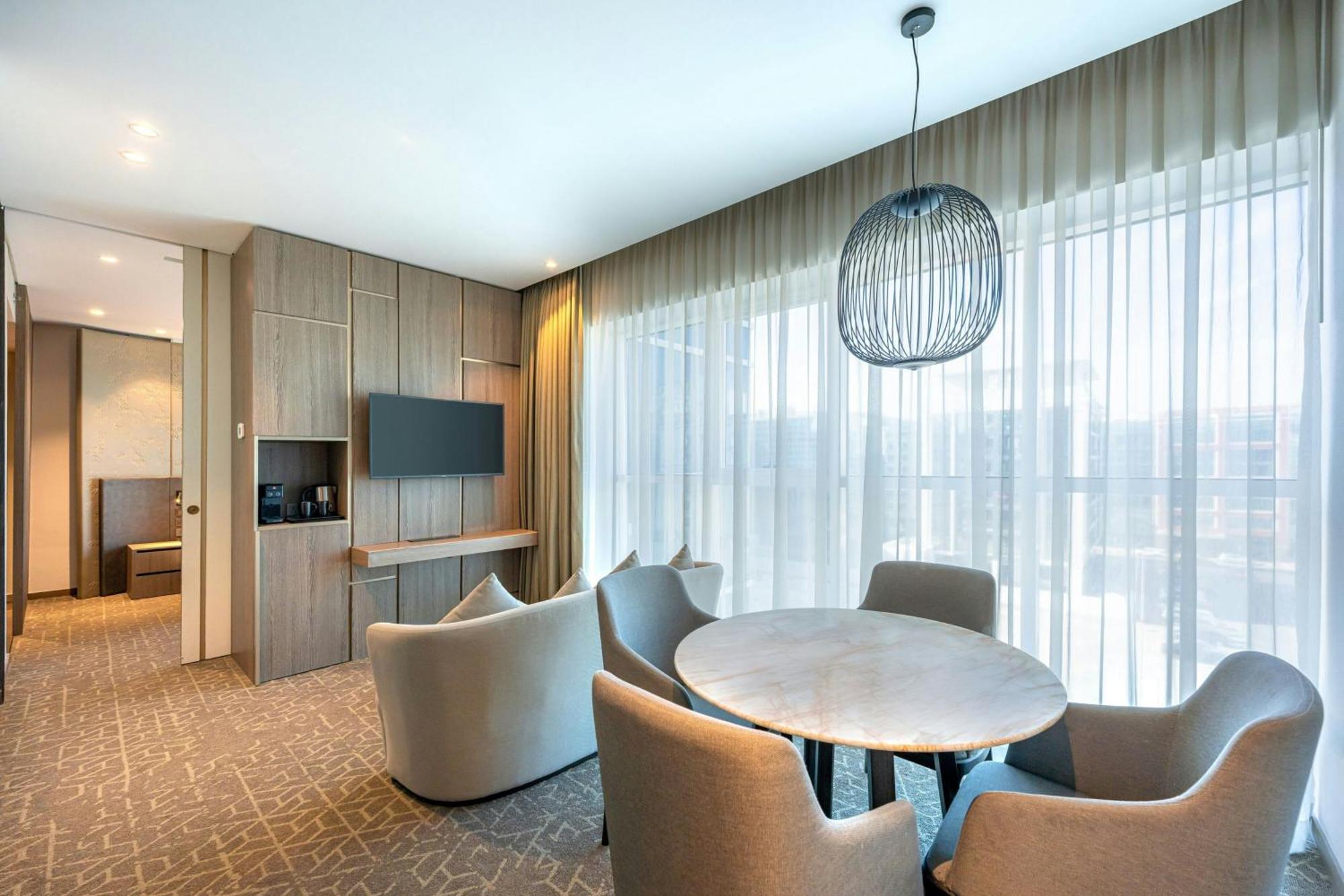 Courtyard By Marriott Dubai, Al Barsha Дубай